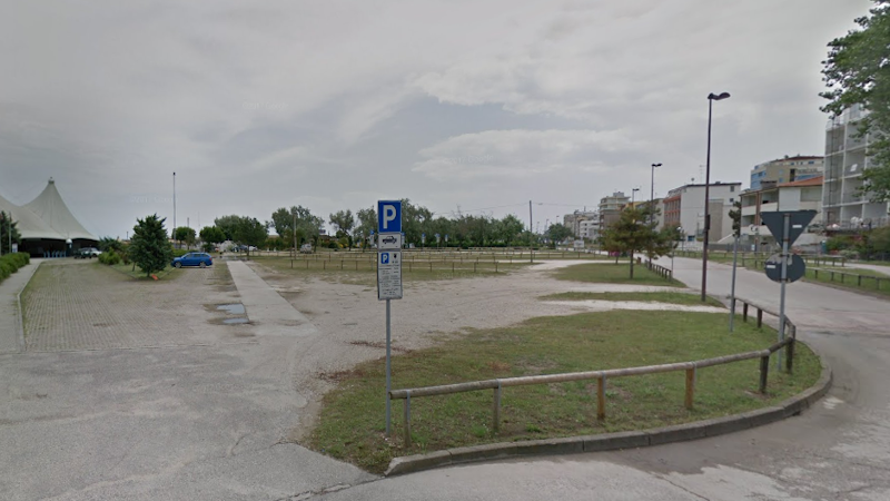 Lido degli estensi-ferrara-parcheggio.png