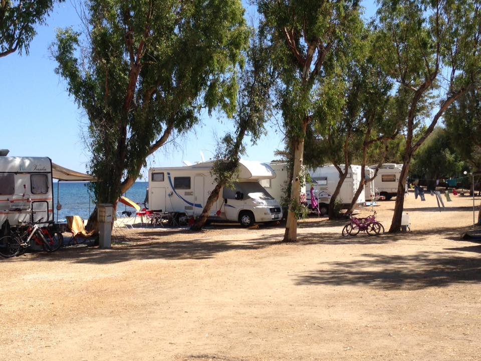 camping-villaggio-cala-d'ambra-piazzole.jpg