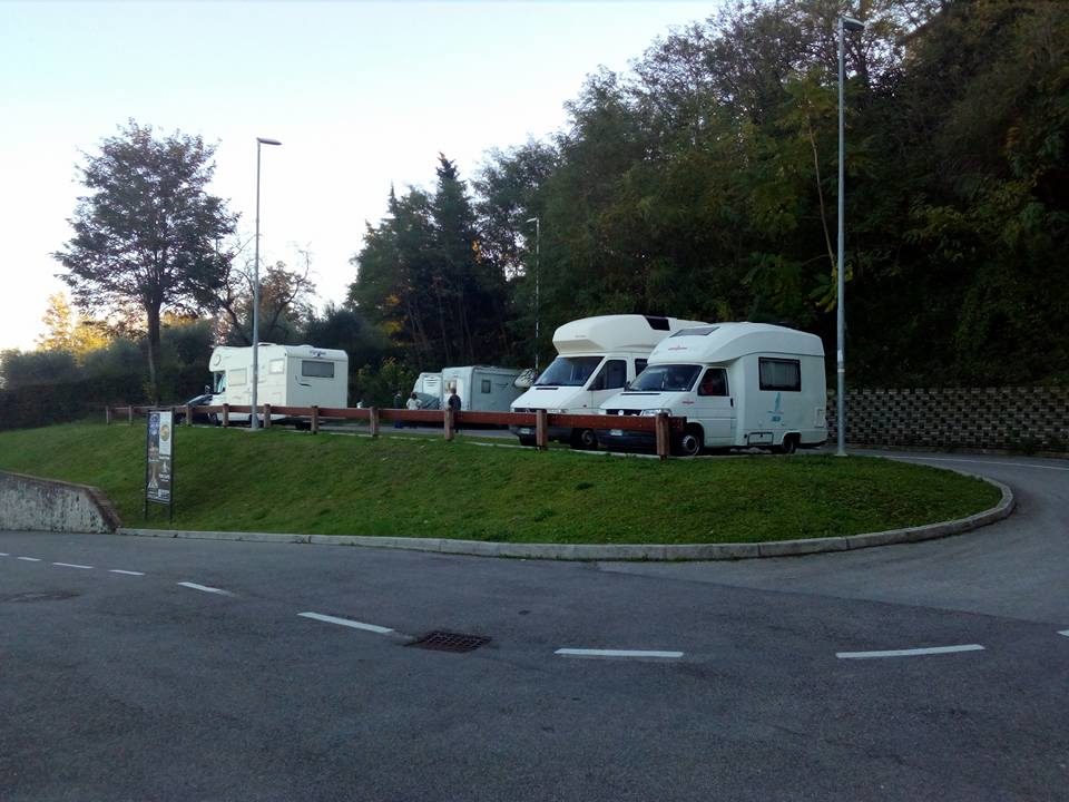 Area-sosta-camper-verucchio-rimini.jpg