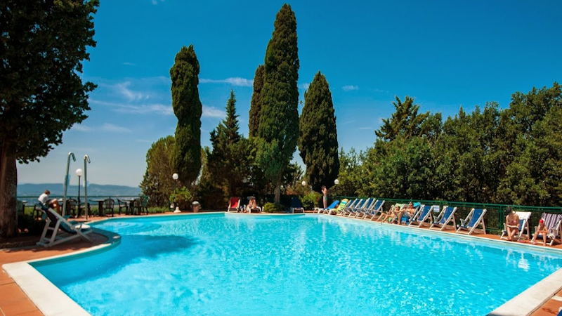 Fiesole-campping-village-firenze-piscina.png