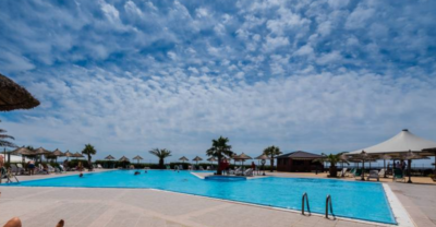 campeggio-centro-vacanze-punta-alice-piscina.png