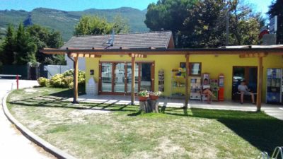Area-Sosta-CamperStop-Torbole-Garda.jpg