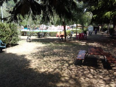Camping-Campeggio-Le-Volte-Tredozio-Romagna-piscina.jpg