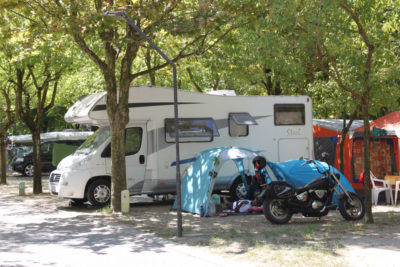 Camping-Tahiti-lido-nazioni-Ferrara piazzola.JPG