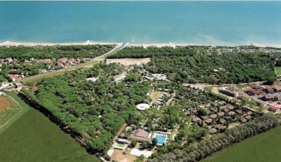 Camping-campeggio-Adriano-Village-Lido-Punta-Marina-Romagna-Ravenna-Lidi-Ravennati-romagnoli-vista-aerea.jpg