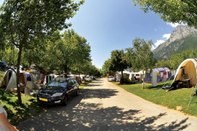 Campeggio-camping-laghi-lamar-piazzole.jpg