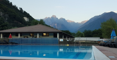 camping-la-riva-sorico-lago-como-valtellina-piscina.png