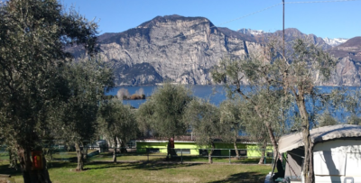 bellavista-camping-apartments-cassone-malcesine-lago-di-garda-piazzole2.png