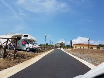 agricampeggio-il-mulino-casal-velino-piazzole.jpg