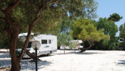 Area-attrezzata-Agriturismo-Terrauzza-Sul-Mare-area-camper.png