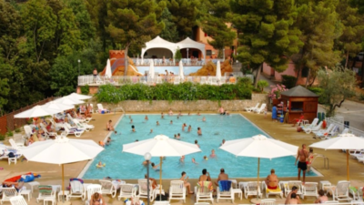 Pianacce-le-camping-castagneto-carducci-piscina-costa-etruschi.png