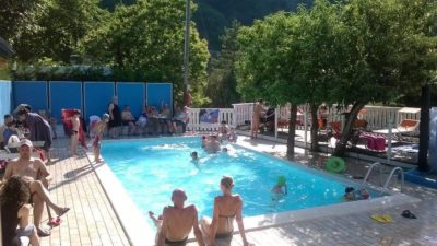 Campeggio Parco dei Castagnic piscina.jpg