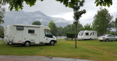 camping-la-riva-sorico-lago-como-valtellina-piazzole.png